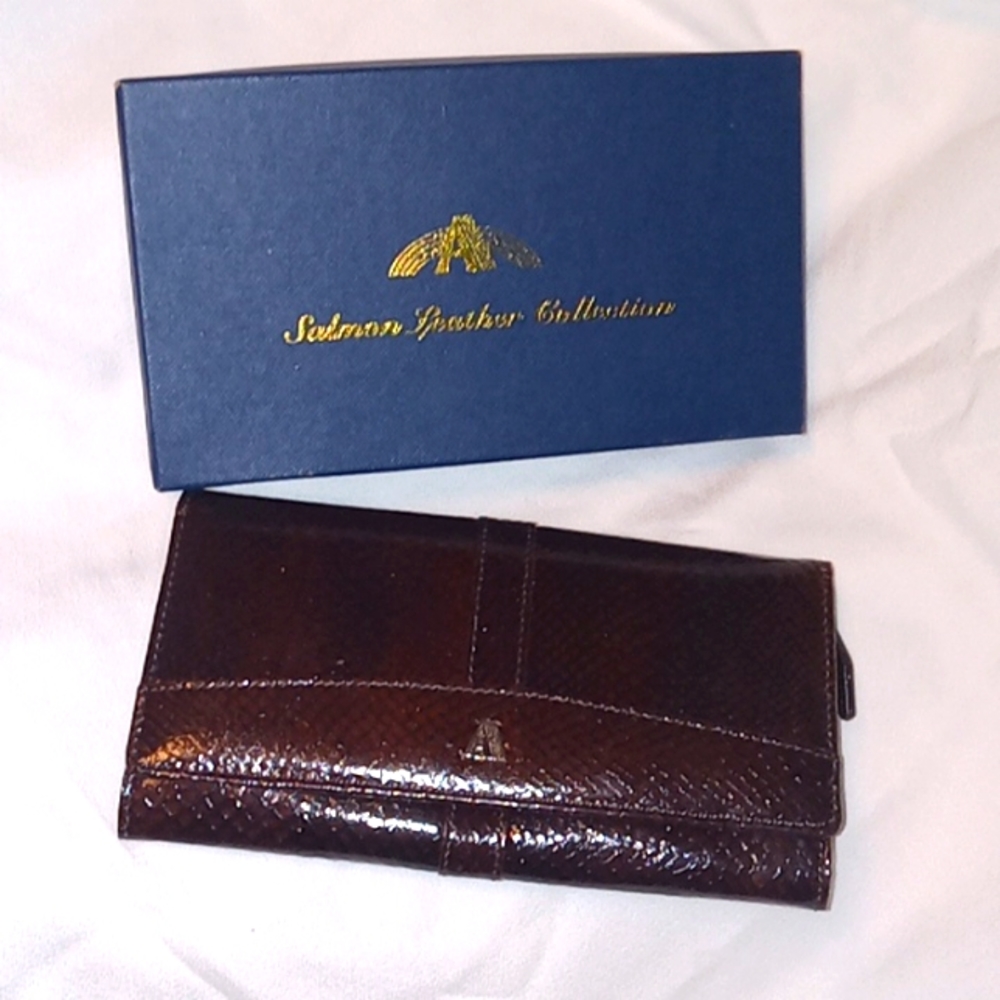 Salmon leather collection wallet with gift box